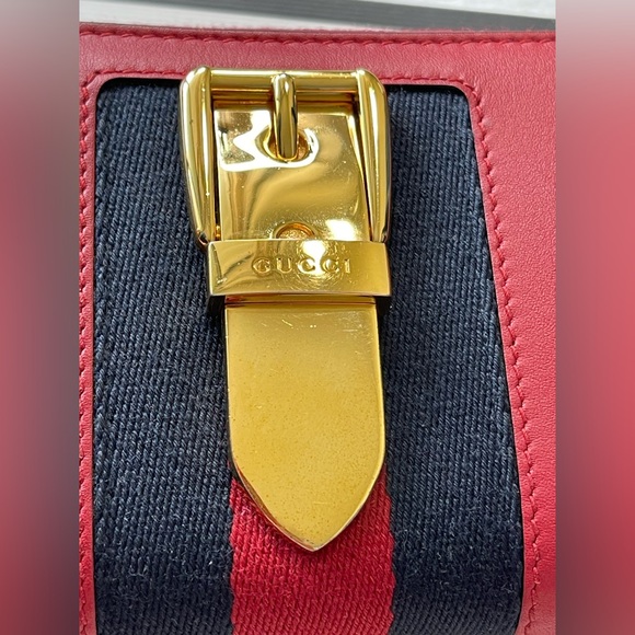 Gucci leather Sylvie zippy around wallet (red) - Picture 15 of 17